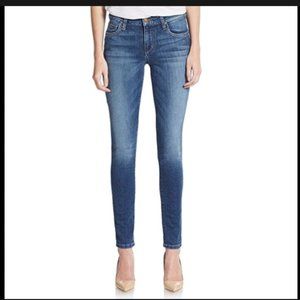 Joe’s Jeans “The Skinny” Ankle in Averil Wash - W 27